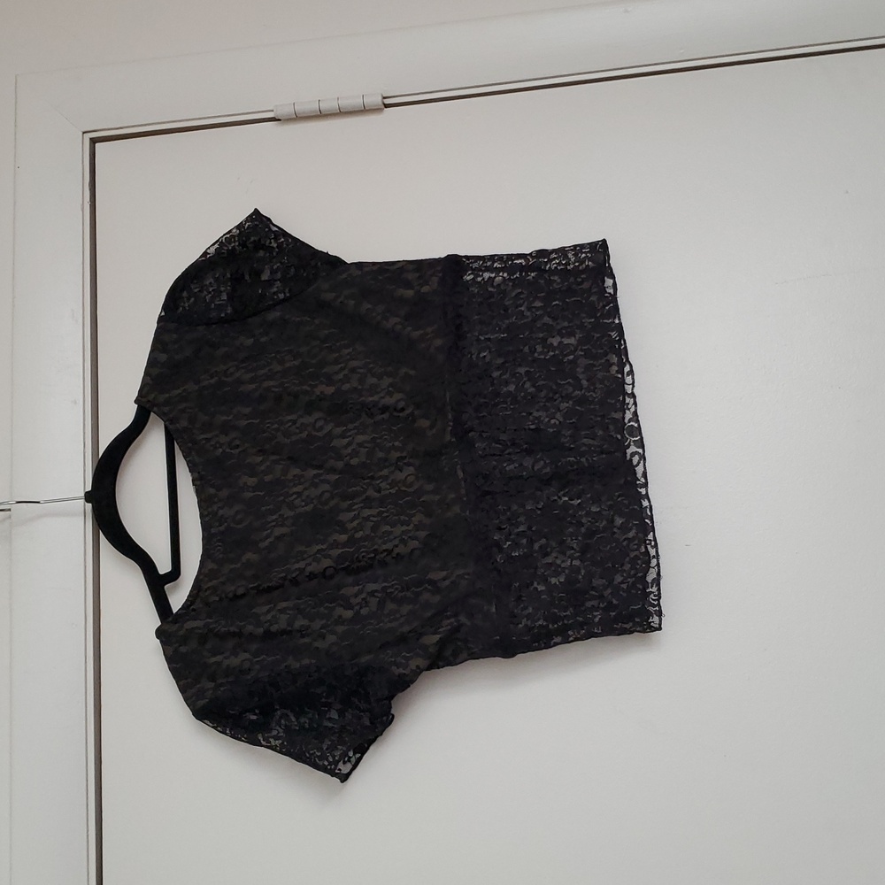 *NWT* Hot Topic's Cosmic Aura Black Lace Overlay With Olive Coloring Baby Tee - Picture 8 of 16